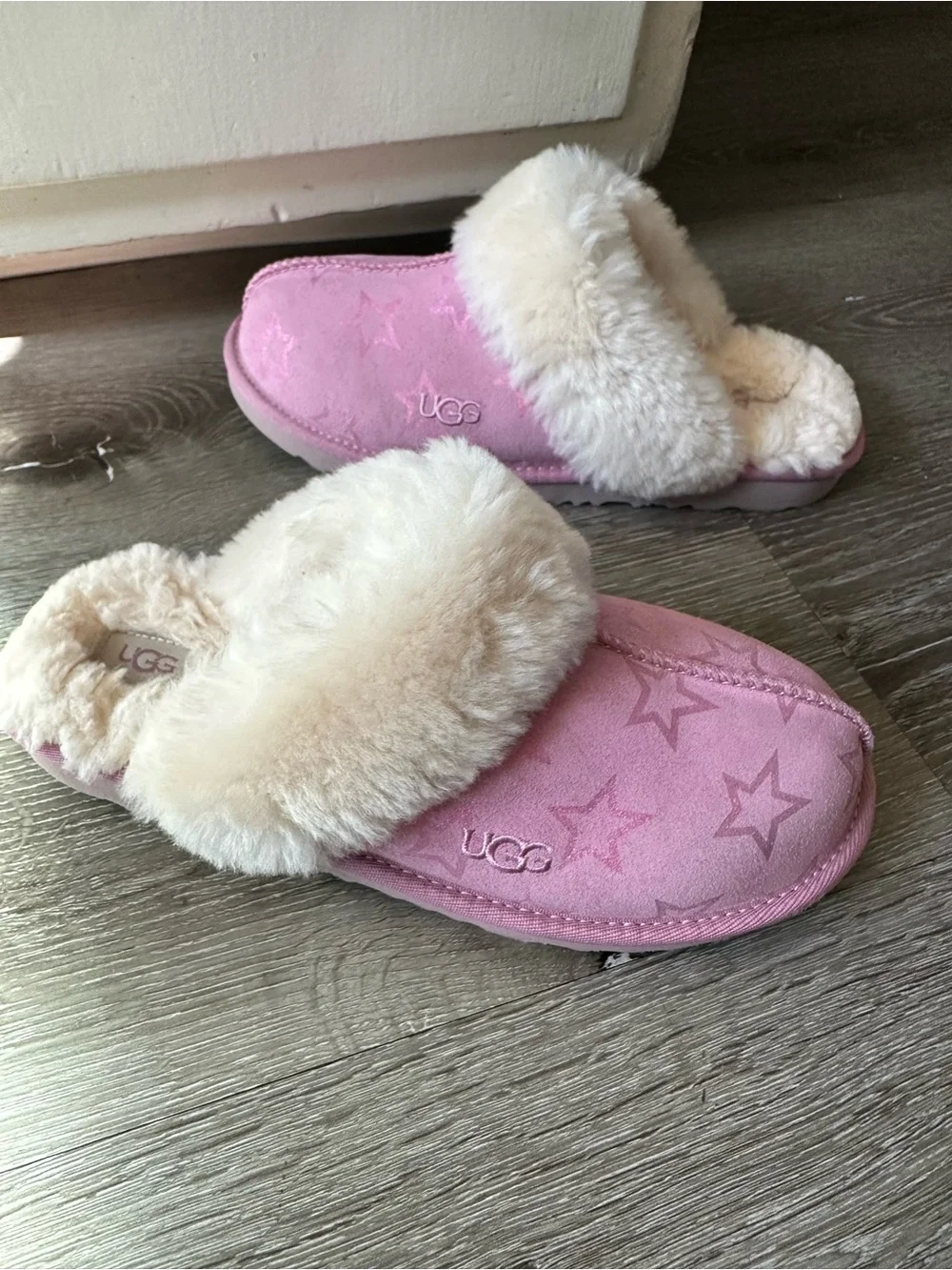 UGG Kids Pink Star Shearling Clog Slippers